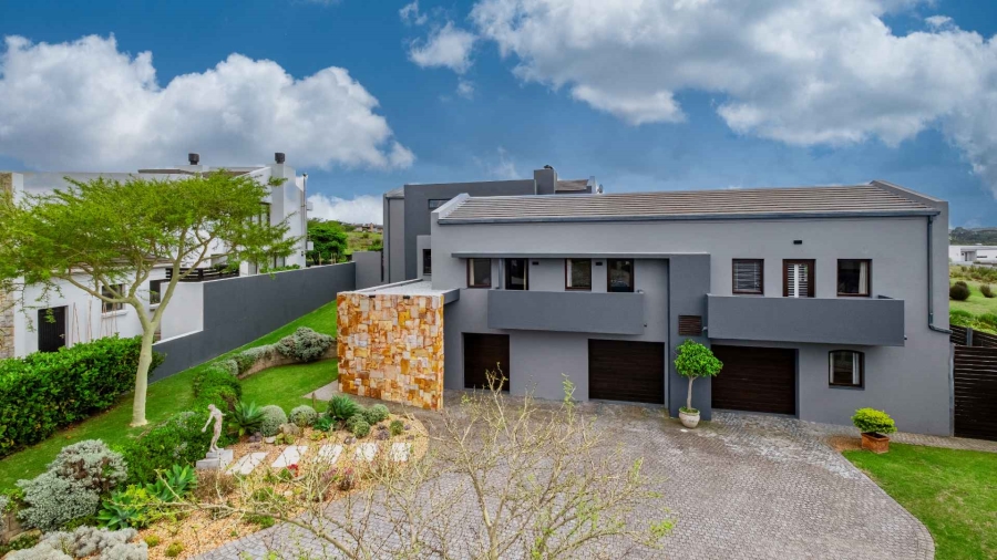 5 Bedroom Property for Sale in Oubaai Western Cape